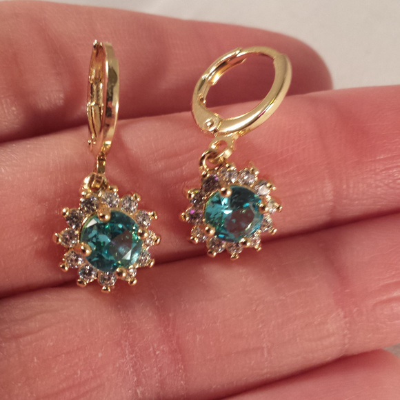 Jewelry - 18k GF Blue Topaz Zircon Sunflower Earrings